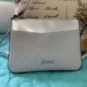 GUESS GRAY CROSSBODY